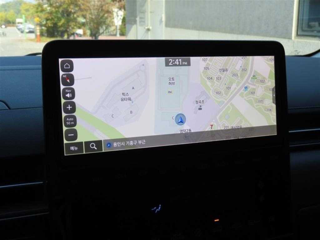 HYUNDAI Staria - Vista 8