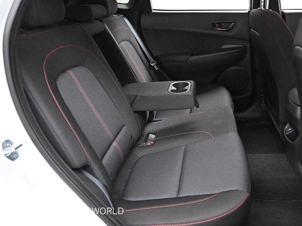 HYUNDAI Kona - Vista 12