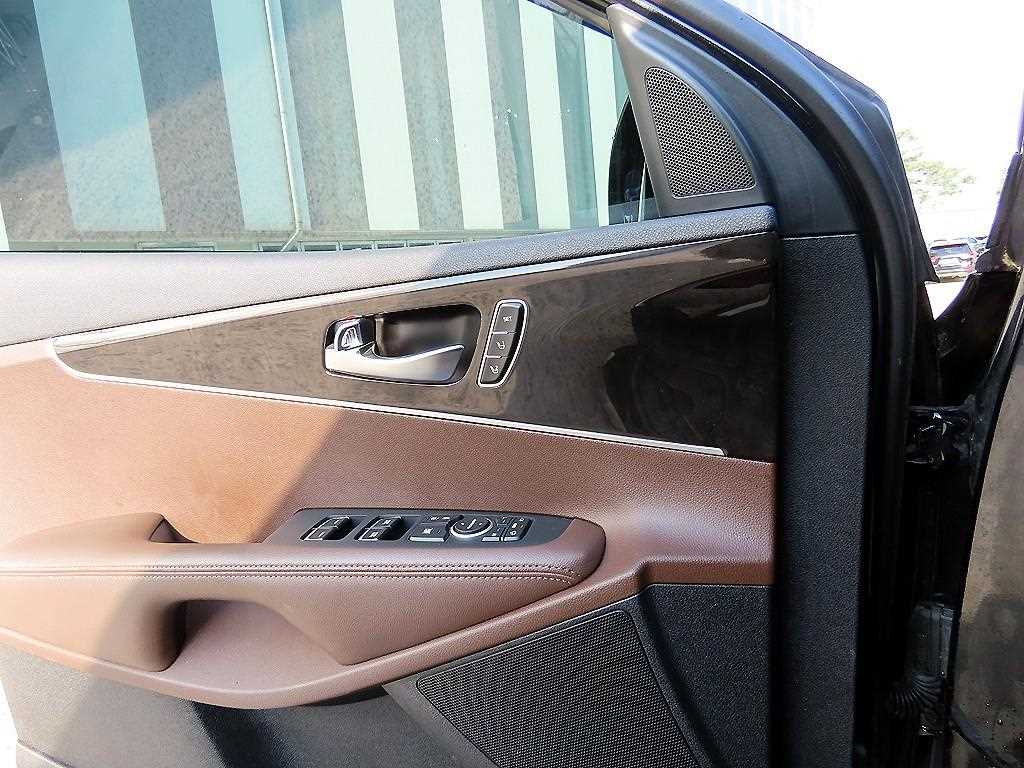 KIA Sorento - Vista 11