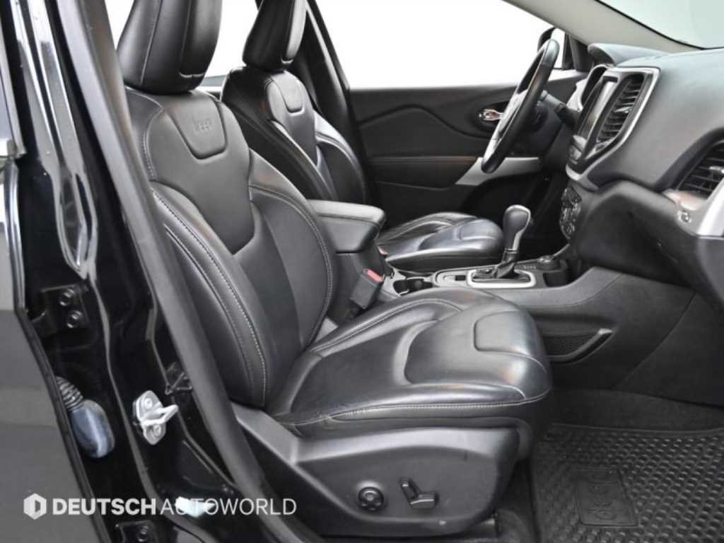 Jeep Cherokee - Vista 11