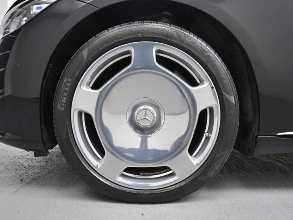 Mercedes Benz S Class - Vista 5