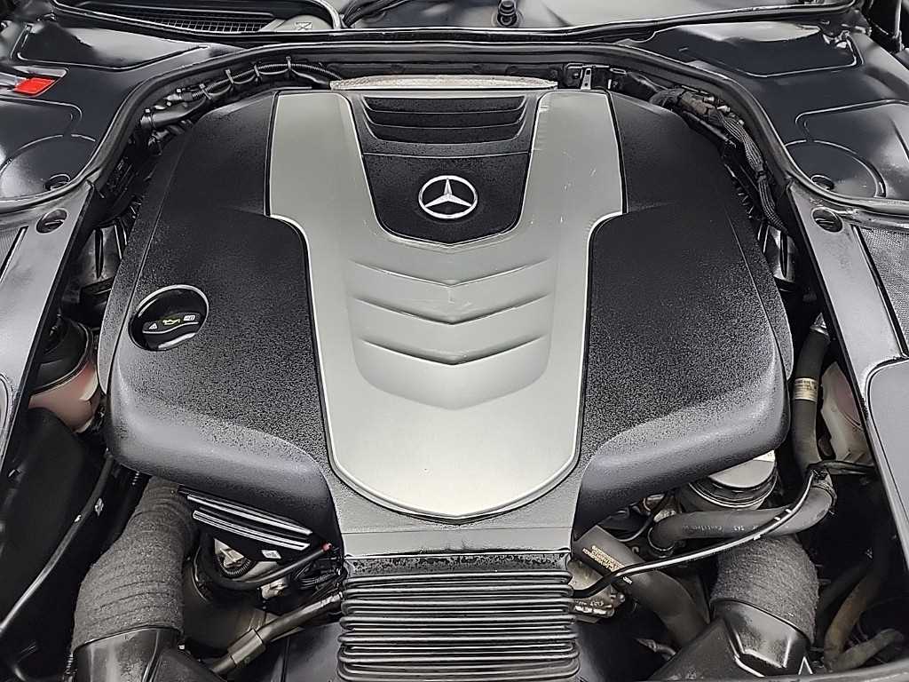 Mercedes Benz S Class - Vista 5