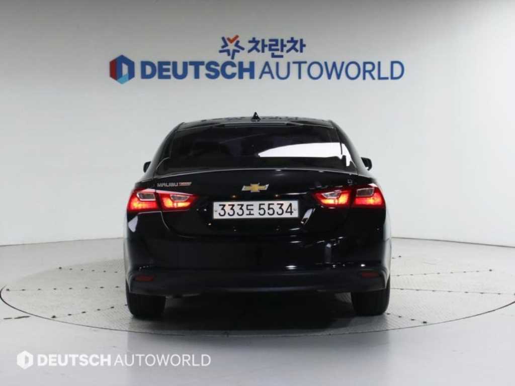 Chevrolet Malibu - Vista 4