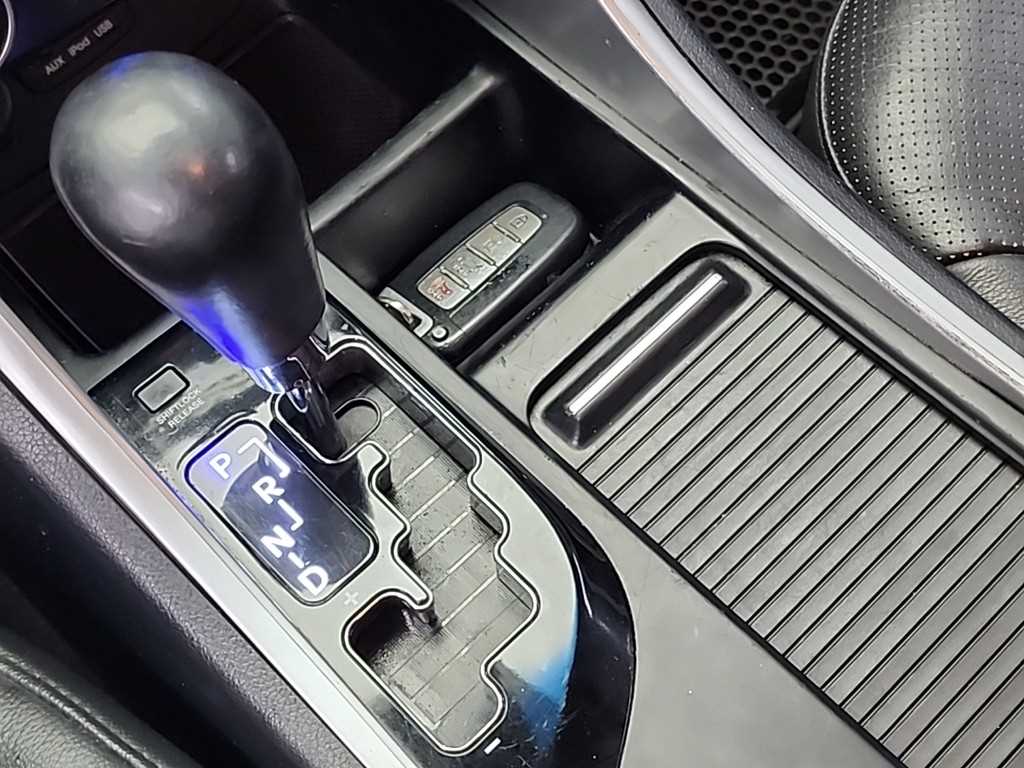 HYUNDAI Sonata - Vista 8