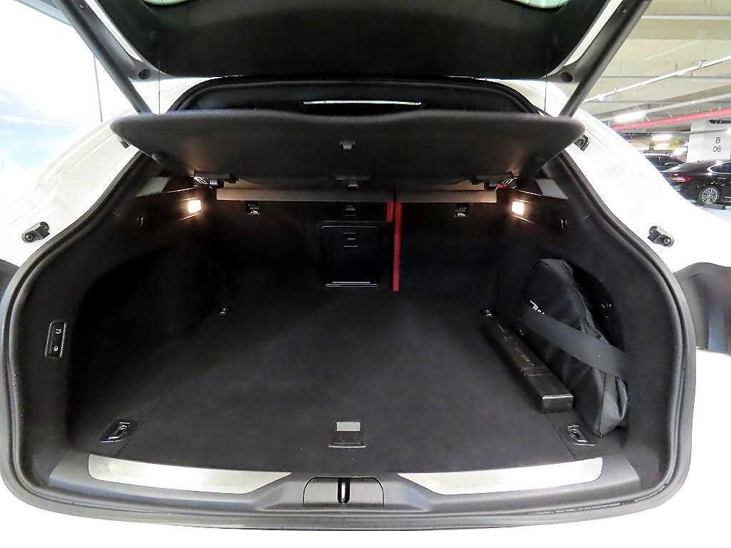 Maserati Levante 2021 Blanco - Importación desde Corea - HF Imports Iquique - Foto 17