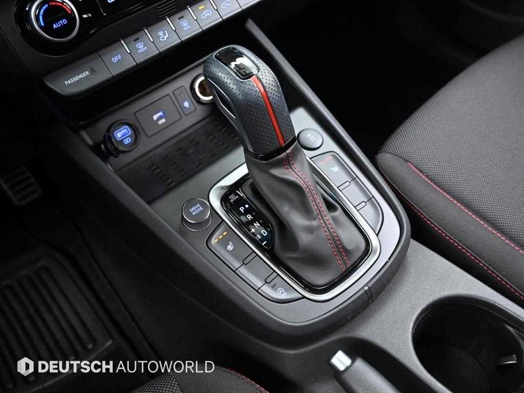 HYUNDAI Kona - Vista 9