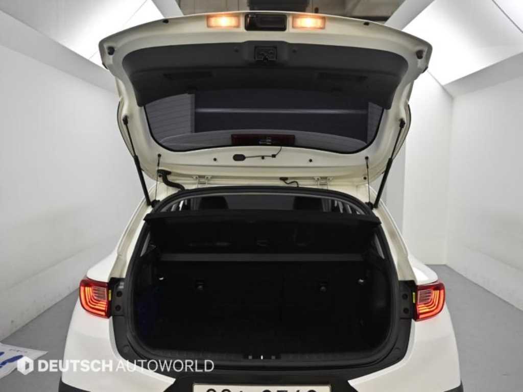 KIA Stonic 2018 Blanco - Importación desde Corea - HF Imports Iquique - Foto 20