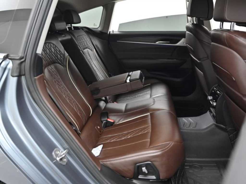 BMW Gran Turismo - Vista 12