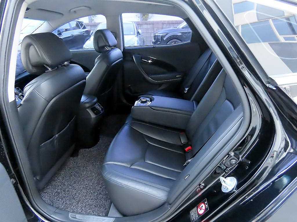 HYUNDAI Grandeur - Vista 6