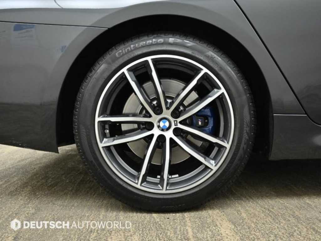 BMW 5 Series - Vista 5