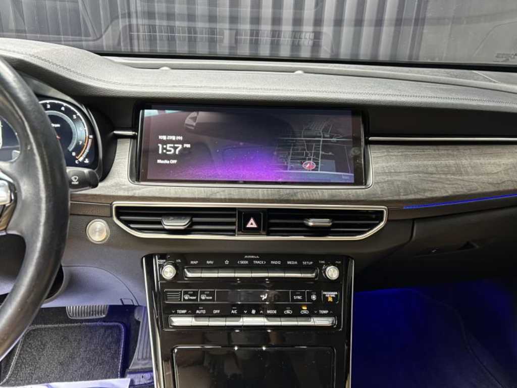 KIA K7 - Vista 10
