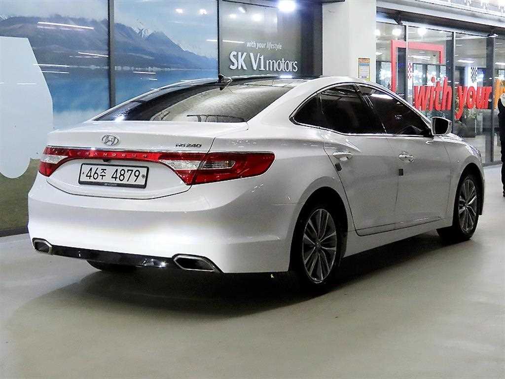 HYUNDAI Grandeur - Vista 4
