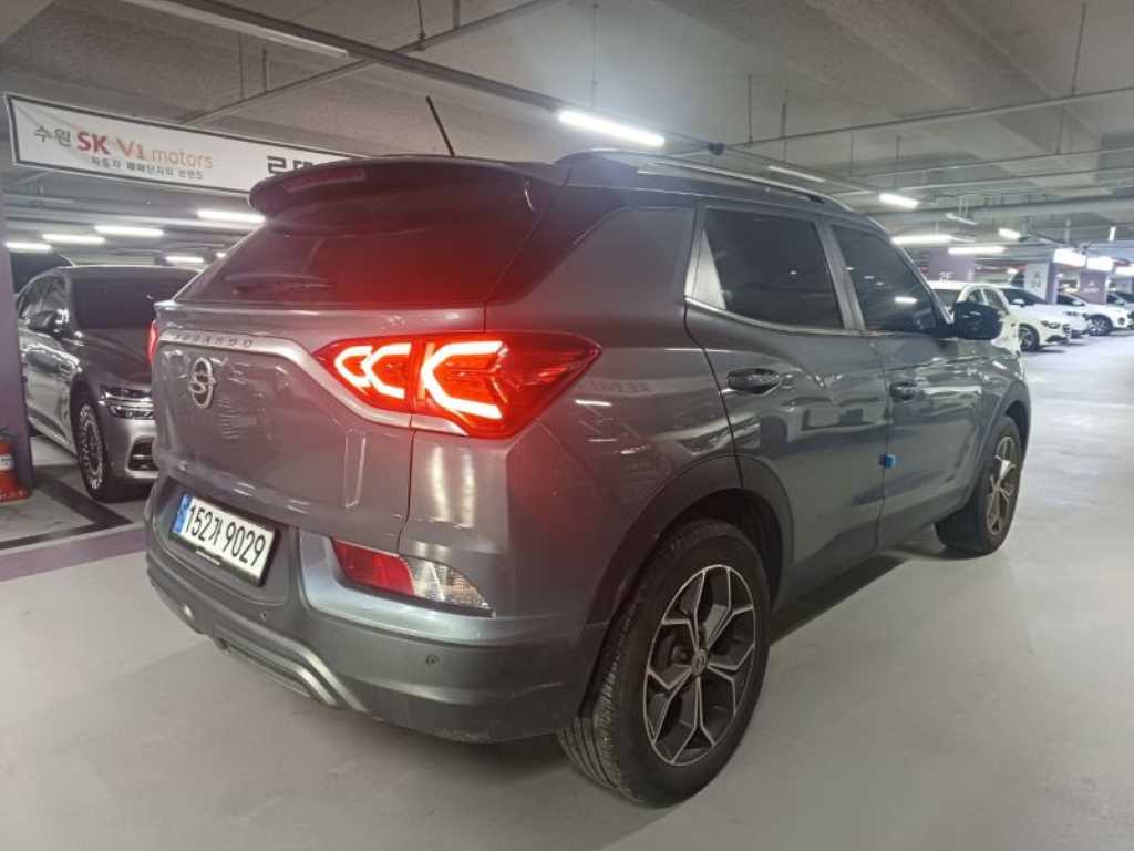 Ssangyong Korando - Vista 5