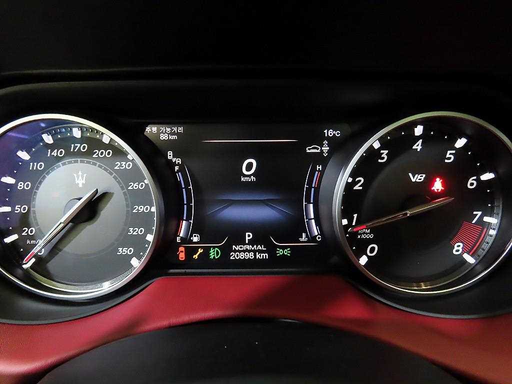 Maserati Levante - Vista 9