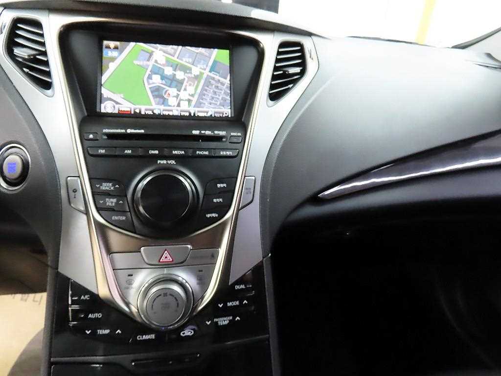 HYUNDAI Grandeur 2011 - Importación desde Corea - HF Imports Iquique - Foto 13