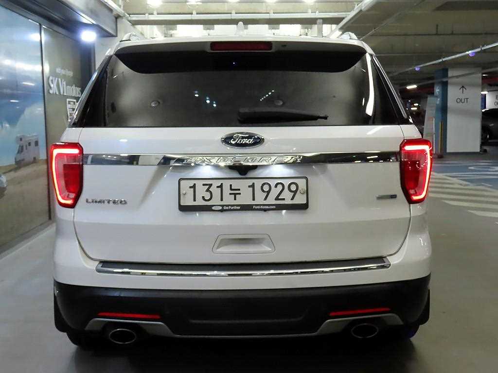 Ford Explorer - Vista 5