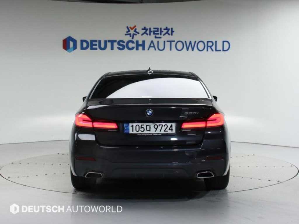 BMW 5 Series - Vista 4