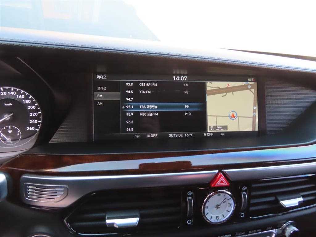 Genesis EQ900 2016 Negro - Importación desde Corea - HF Imports Iquique - Foto 17