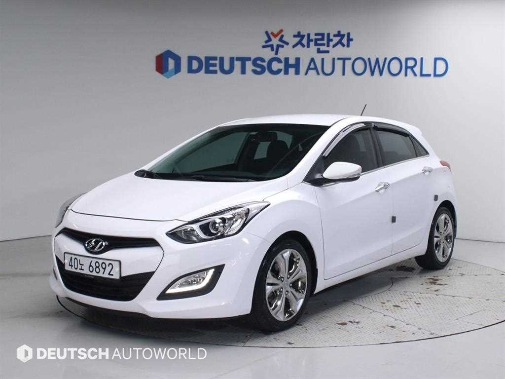 HYUNDAI i30 - Vista 2