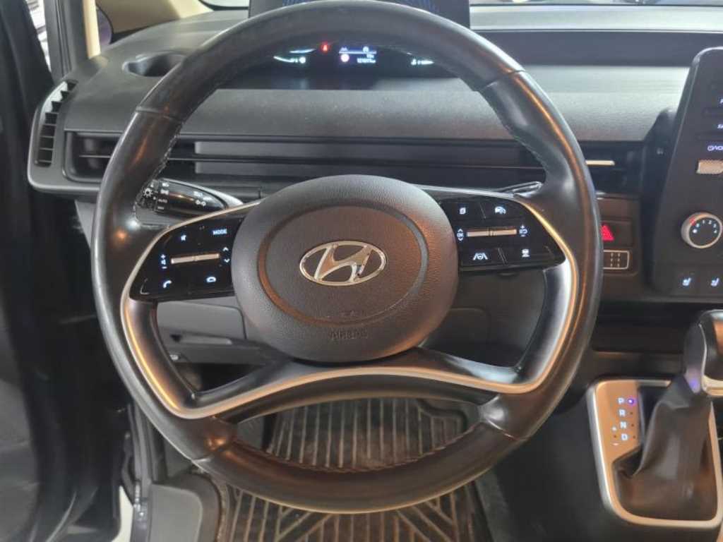 HYUNDAI Staria - Vista 7