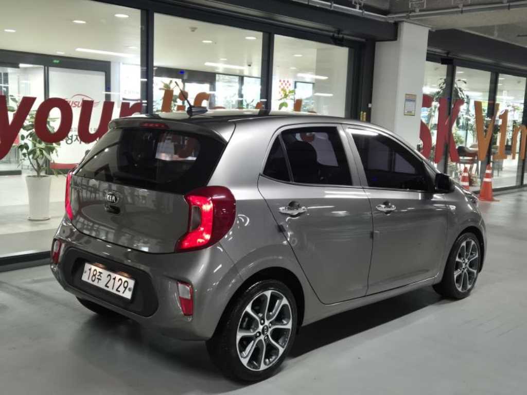 KIA Morning - Vista 4