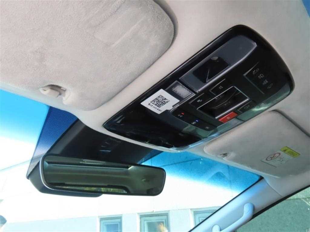 HYUNDAI Staria - Vista 10