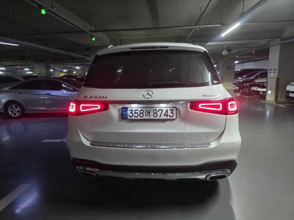 Mercedes Benz GLS Class - Vista 5