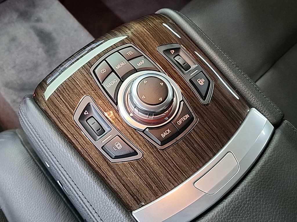 BMW 7 Series - Vista 12