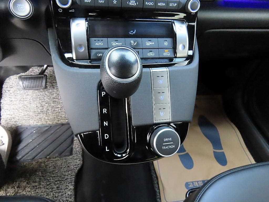 HYUNDAI Casper - Vista 10