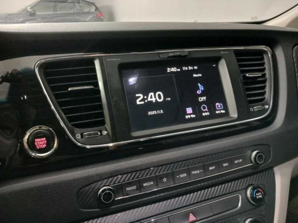 KIA Carnival 2019 Negro - Importación desde Corea - HF Imports Iquique - Foto 13