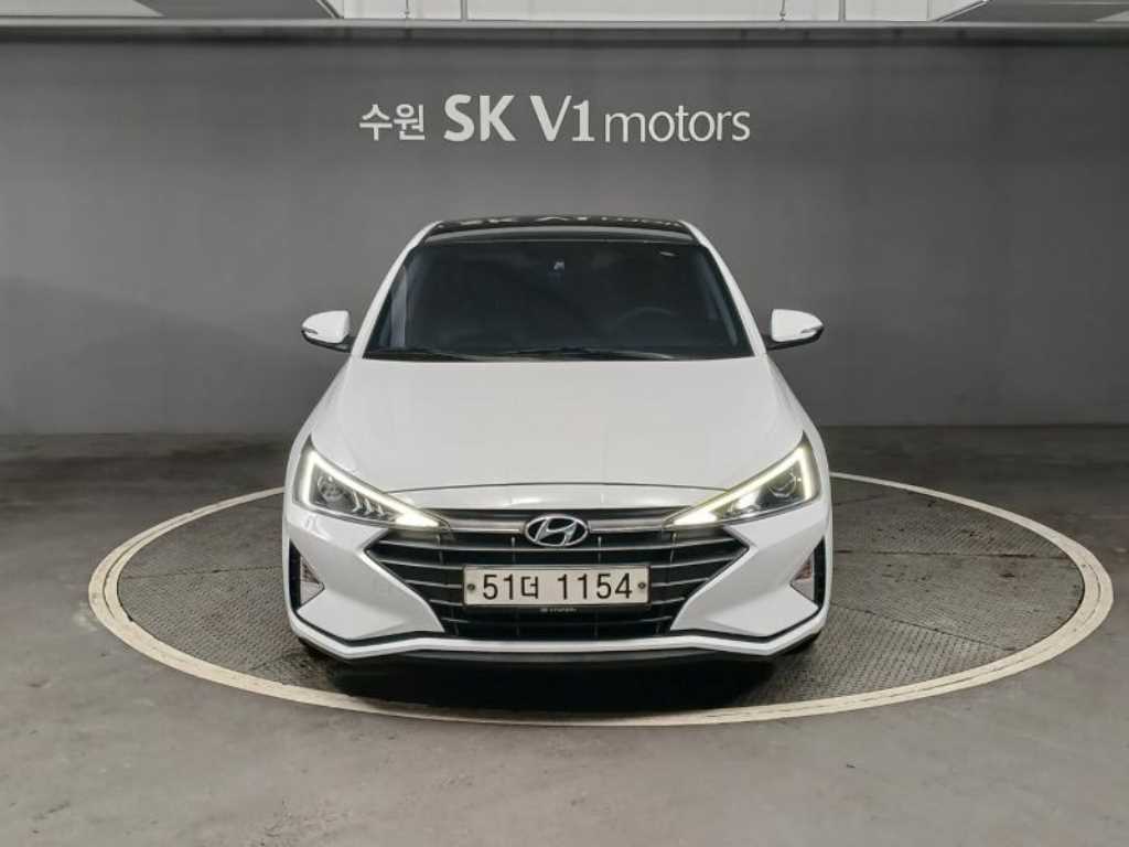 HYUNDAI Avante 2019 Blanco - Importación desde Corea - HF Imports Iquique - Foto 1