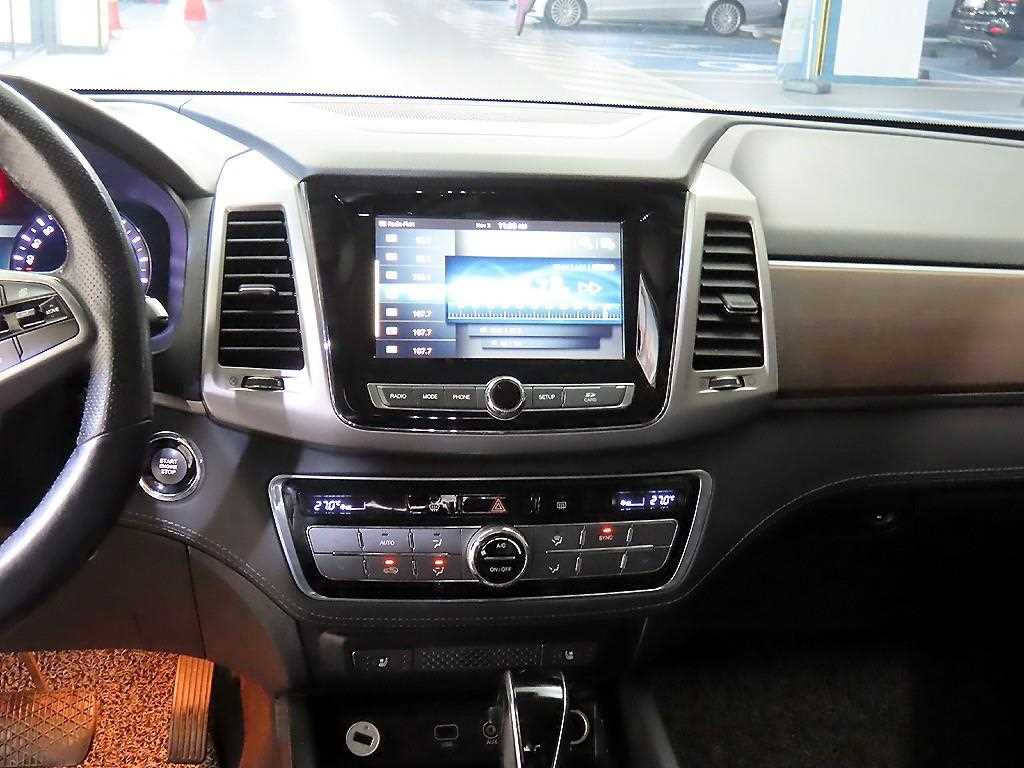 Ssangyong Rexton - Vista 11