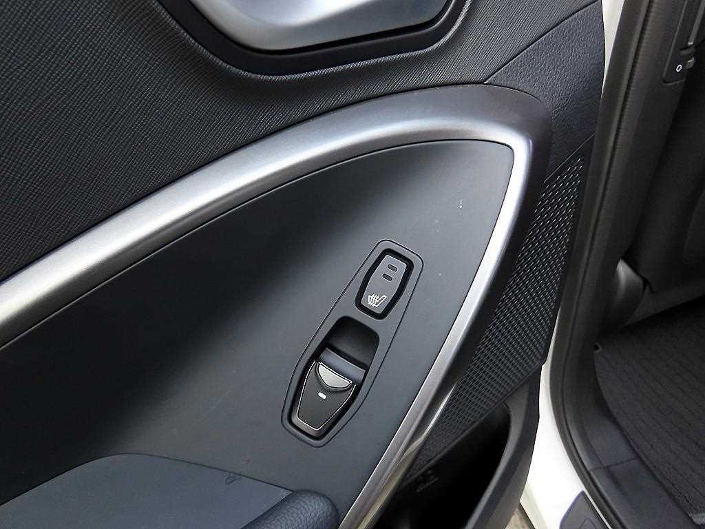 HYUNDAI Santa Fe 2016 Blanco - Importación desde Corea - HF Imports Iquique - Foto 17