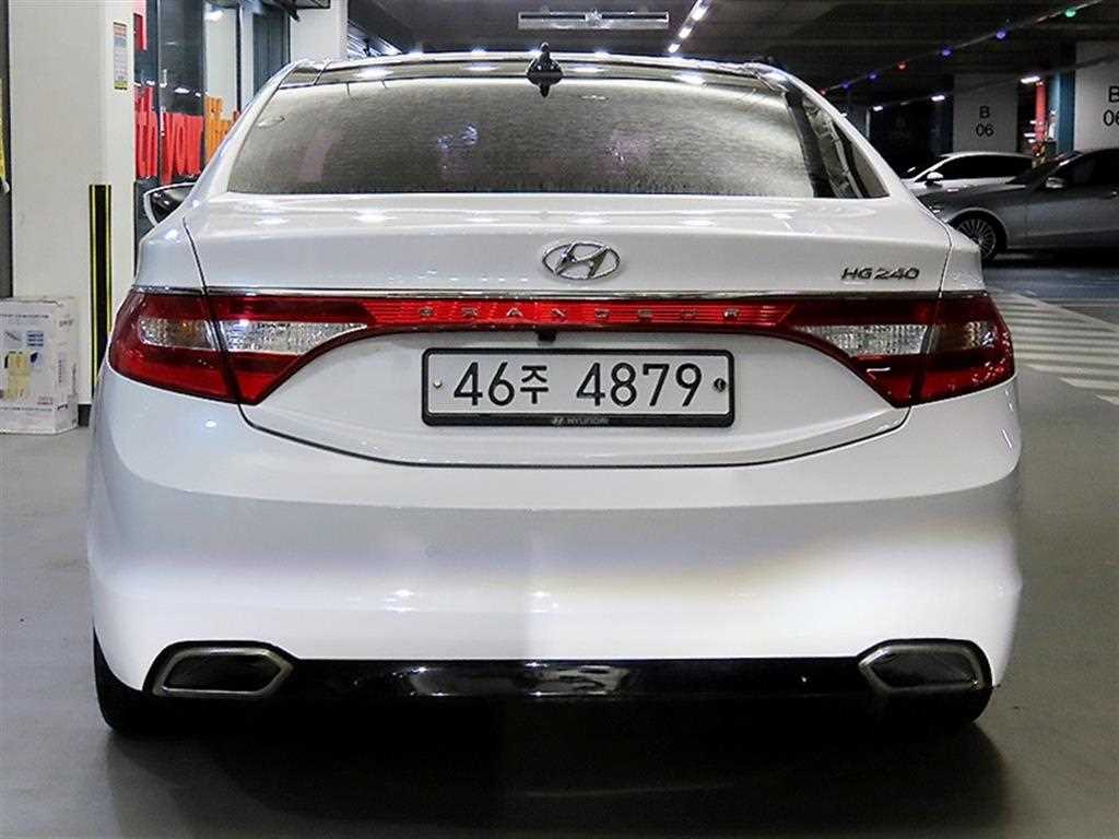 HYUNDAI Grandeur - Vista 5