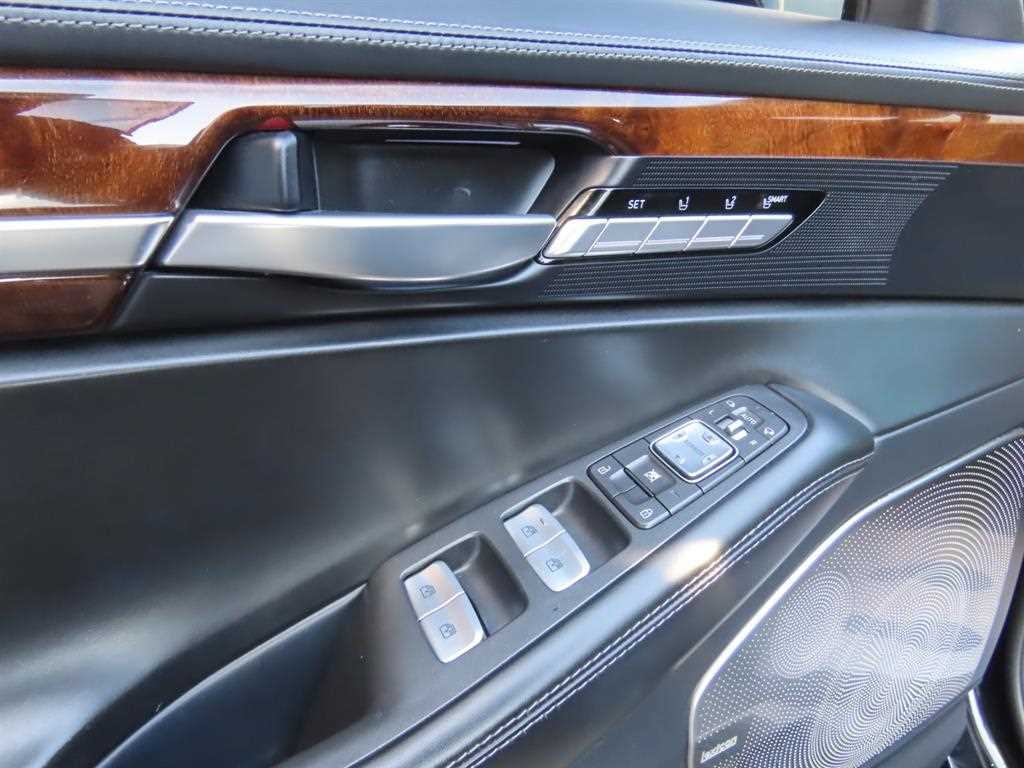 Genesis EQ900 2016 Negro - Importación desde Corea - HF Imports Iquique - Foto 13