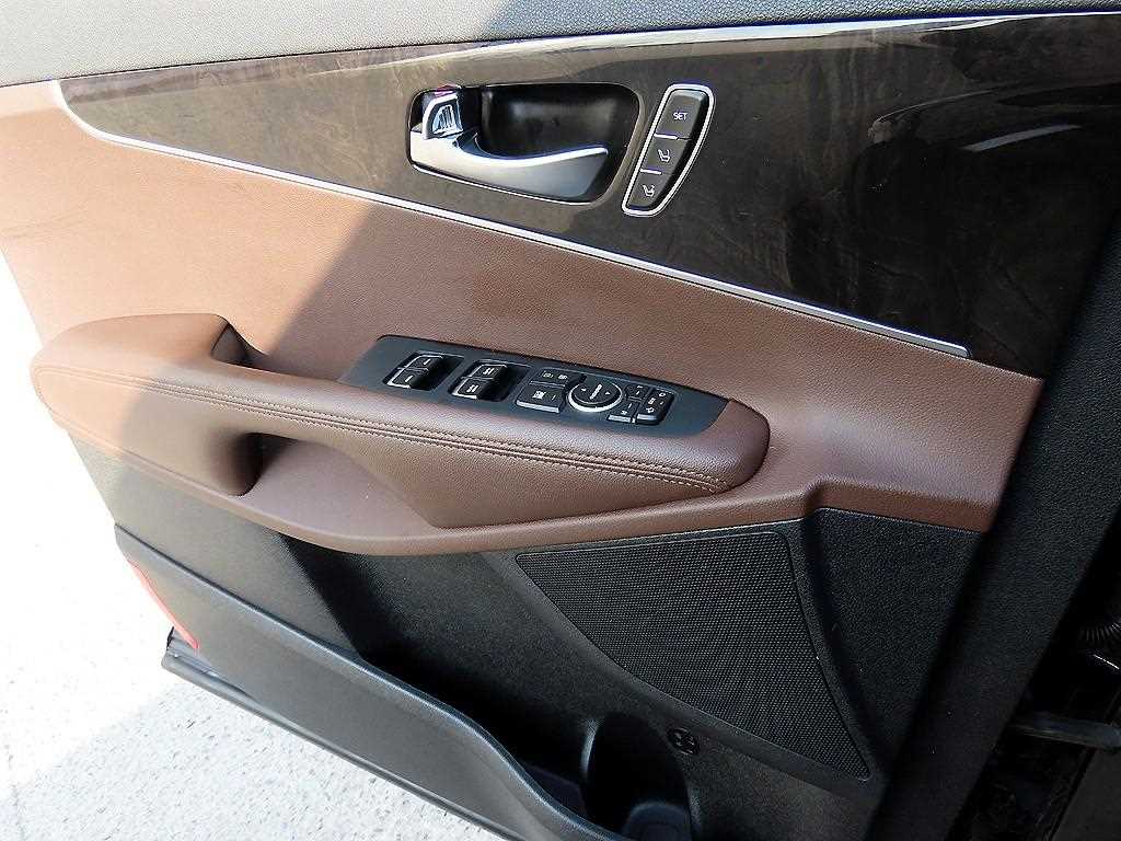 KIA Sorento - Vista 11