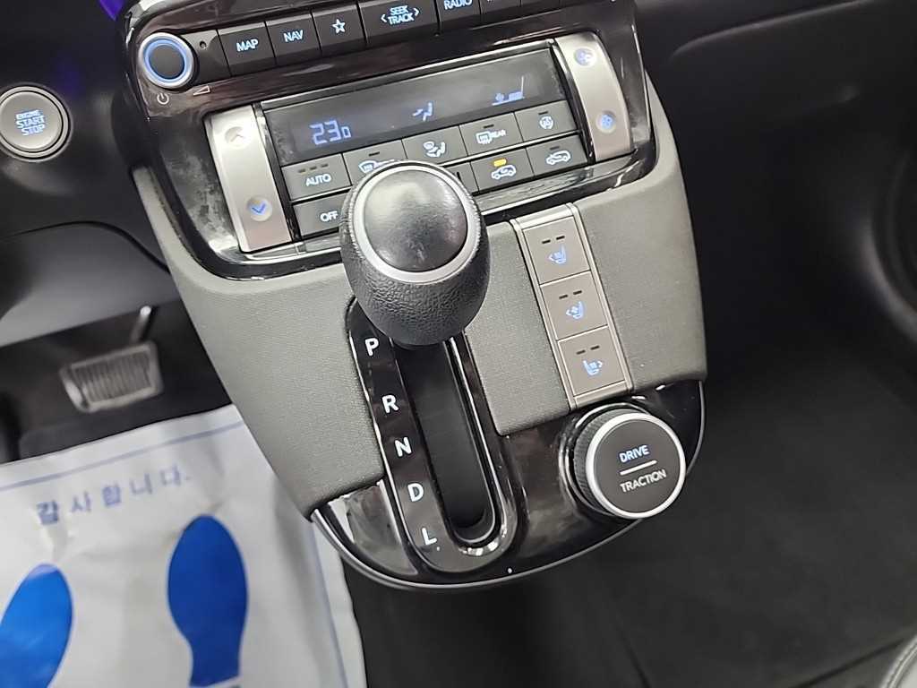 HYUNDAI Casper - Vista 8