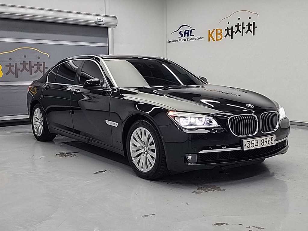 BMW 7 Series - Vista 4