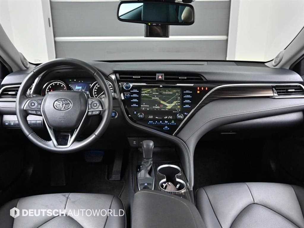 Toyota Camry - Vista 7