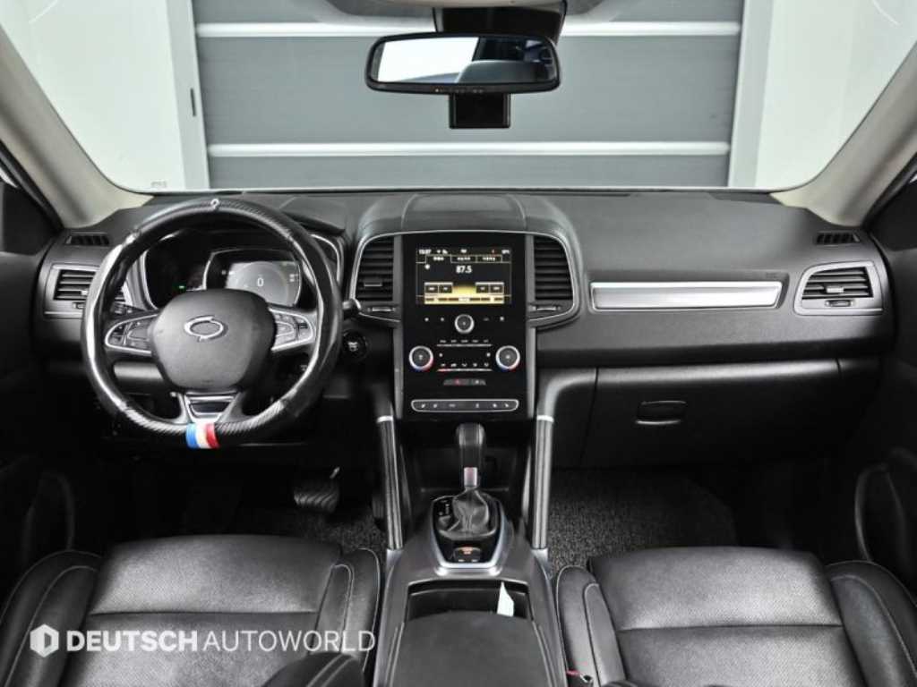 SAMSUNG QM6 - Vista 8