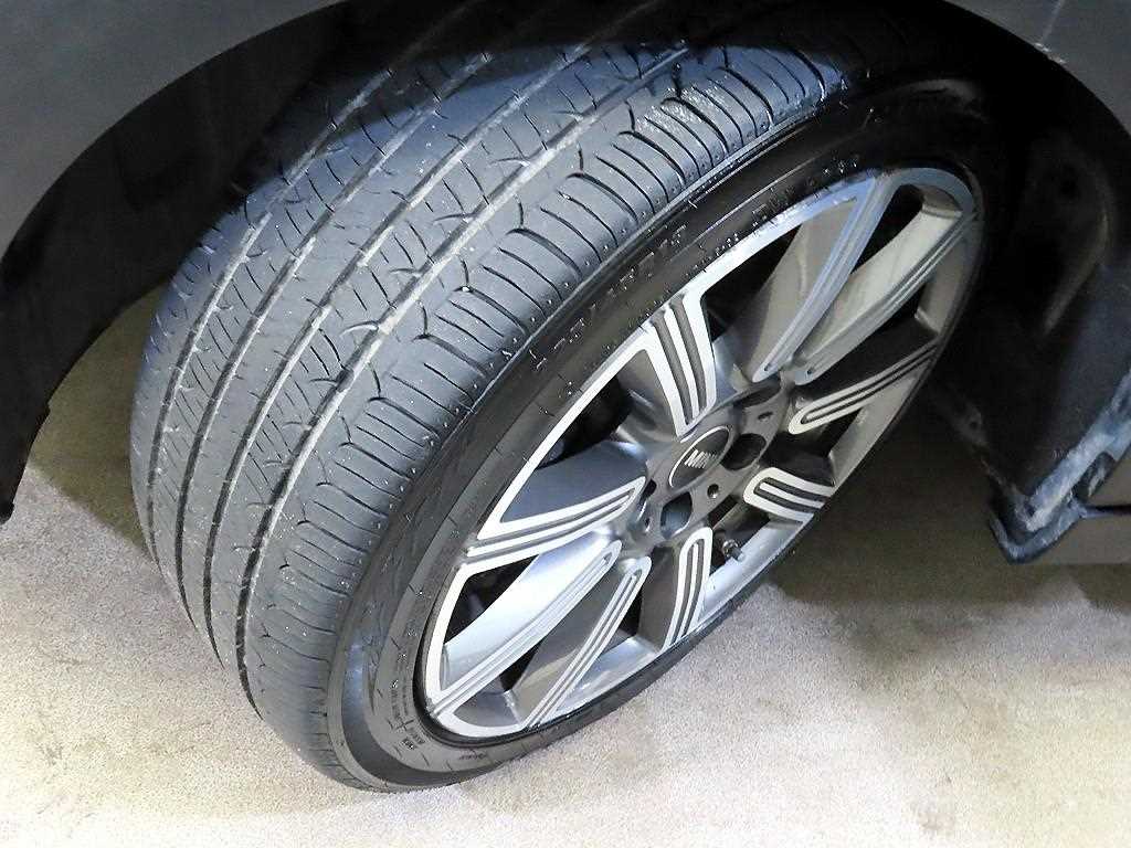 Mini Clubman 2020 Negro - Importación desde Corea - HF Imports Iquique - Foto 20