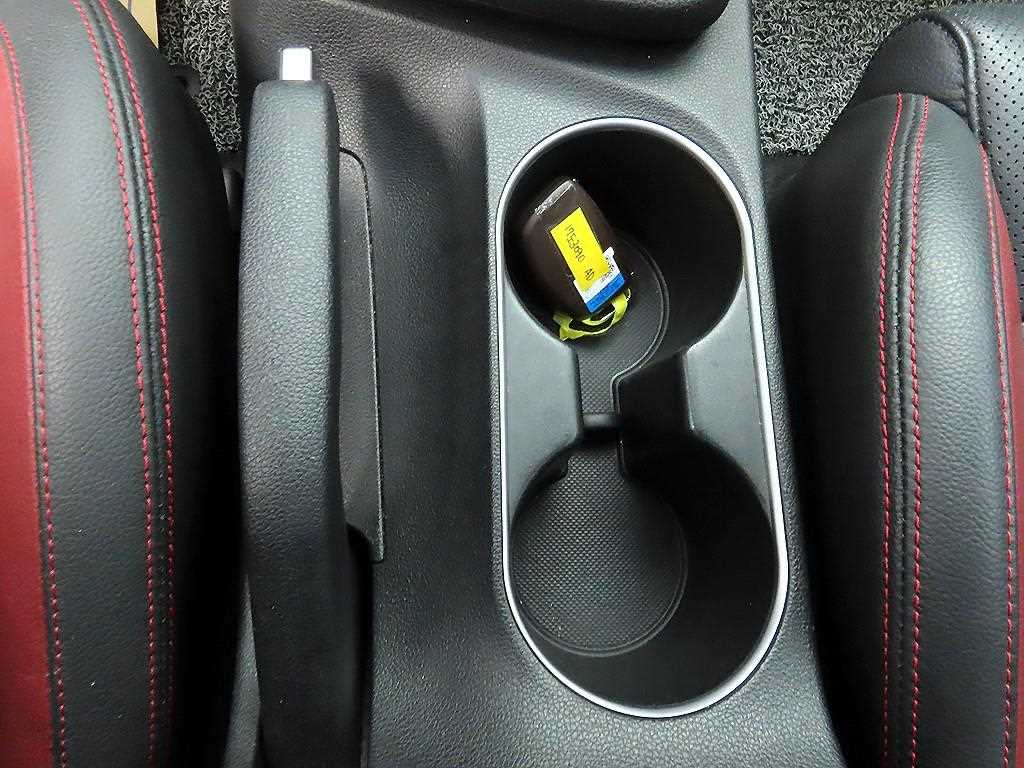 HYUNDAI Avante 2018 Negro - Importación desde Corea - HF Imports Iquique - Foto 14