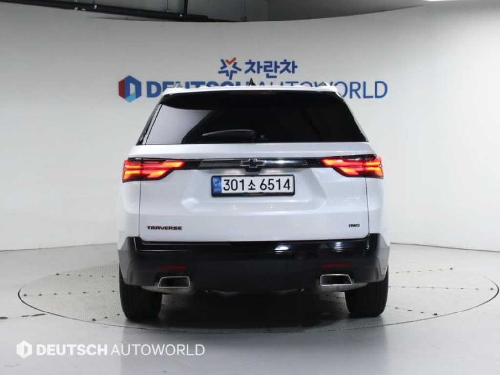 Chevrolet Travers - Vista 4