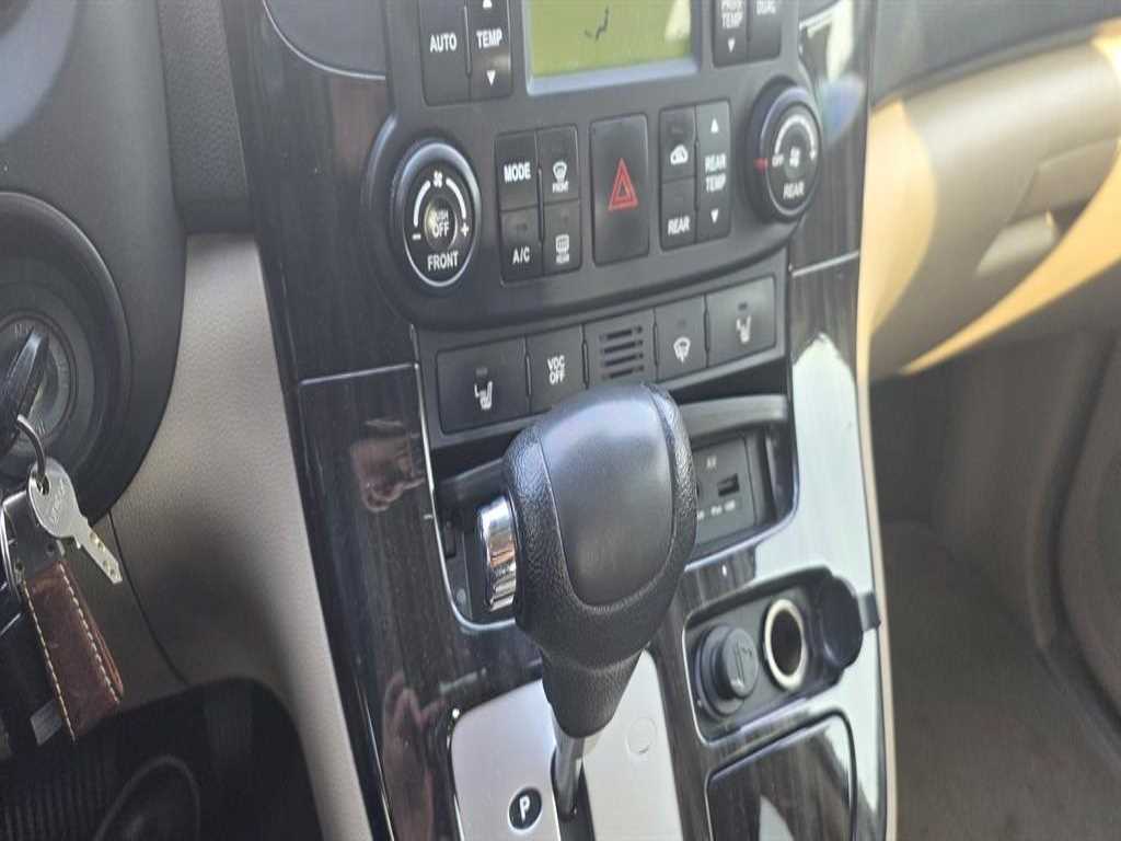 KIA Carnival - Vista 4