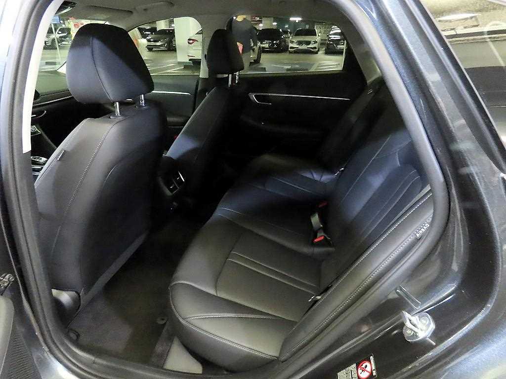 HYUNDAI Sonata - Vista 7