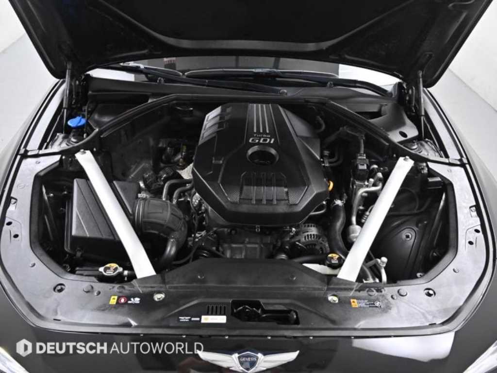 Genesis G70 - Vista 6