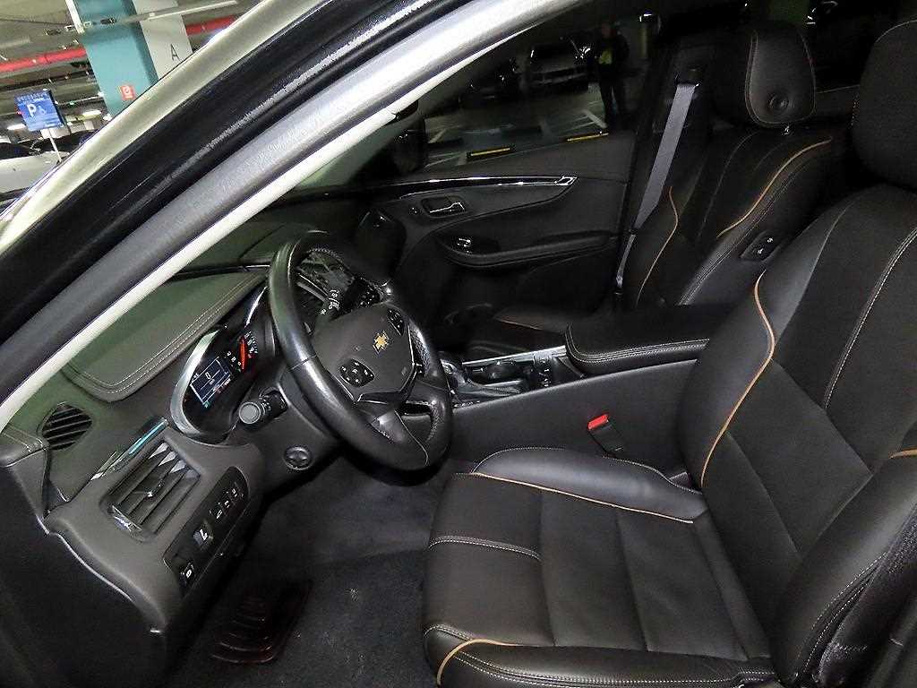 Chevrolet Impala - Vista 6