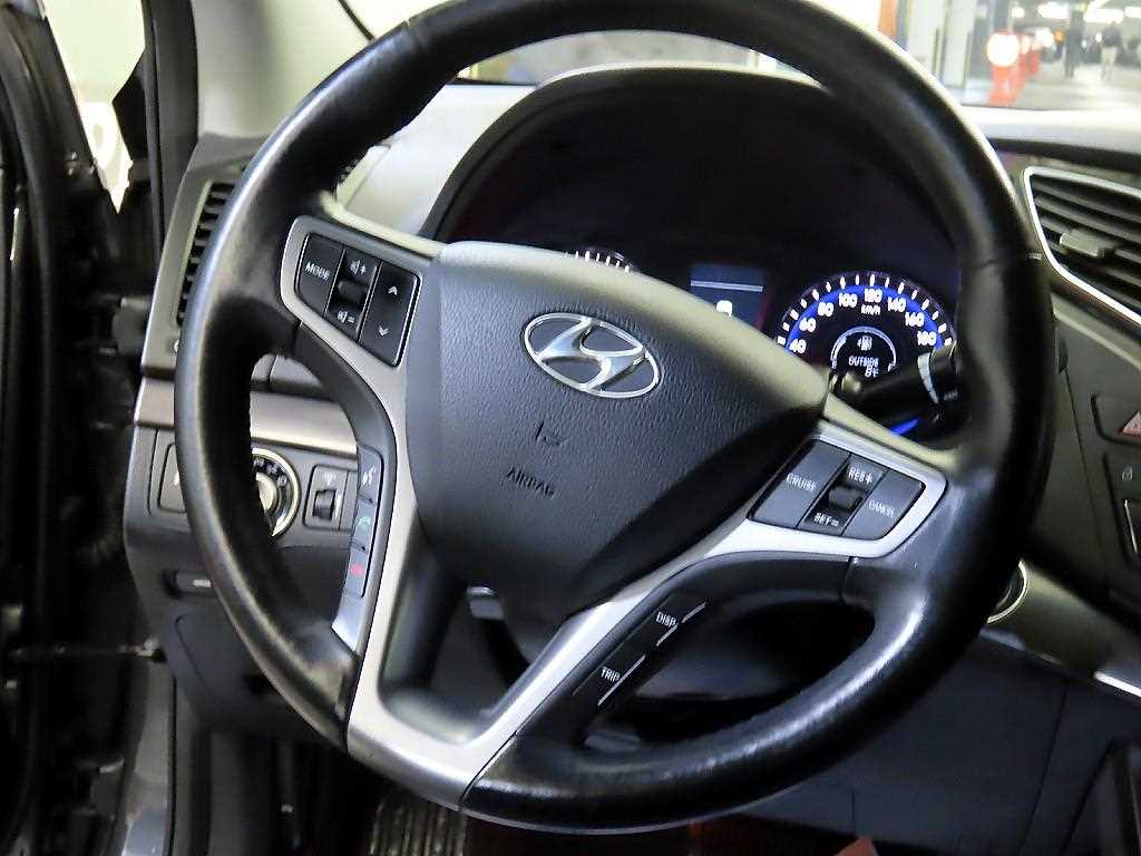 HYUNDAI i40 - Vista 8