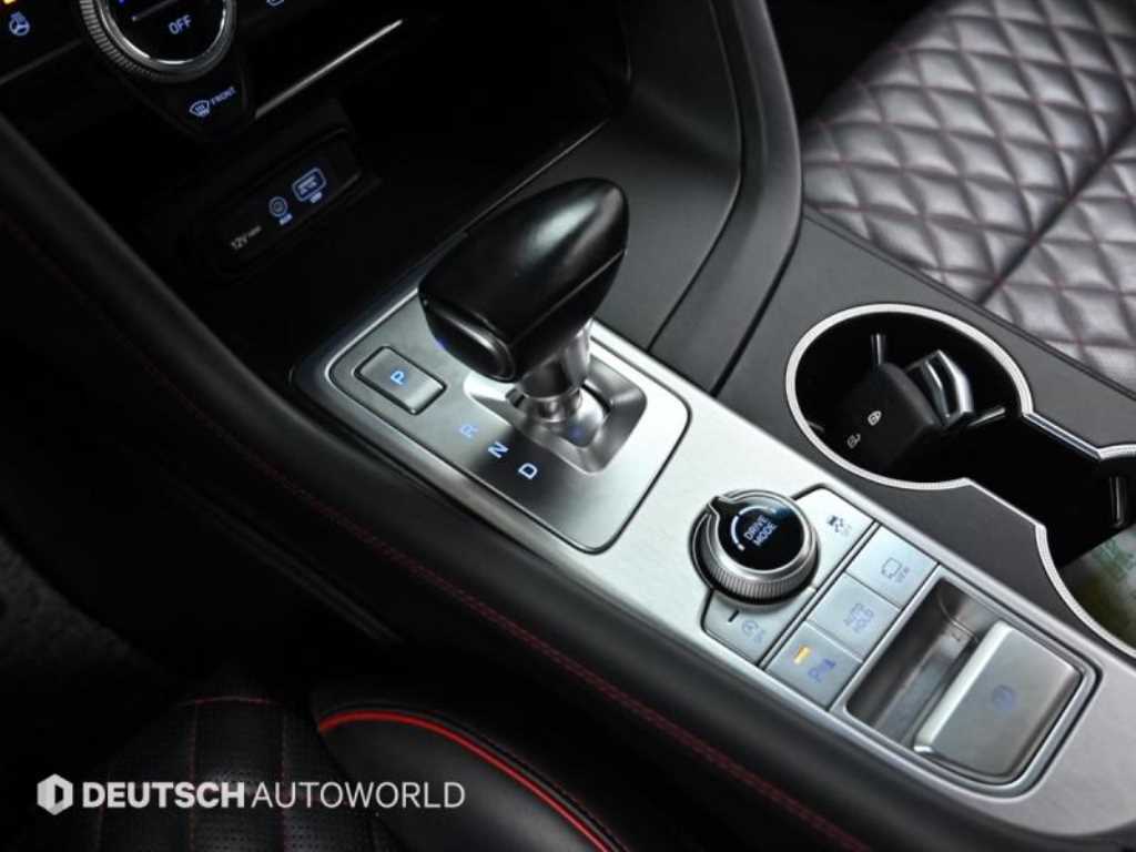 Genesis G70 - Vista 9