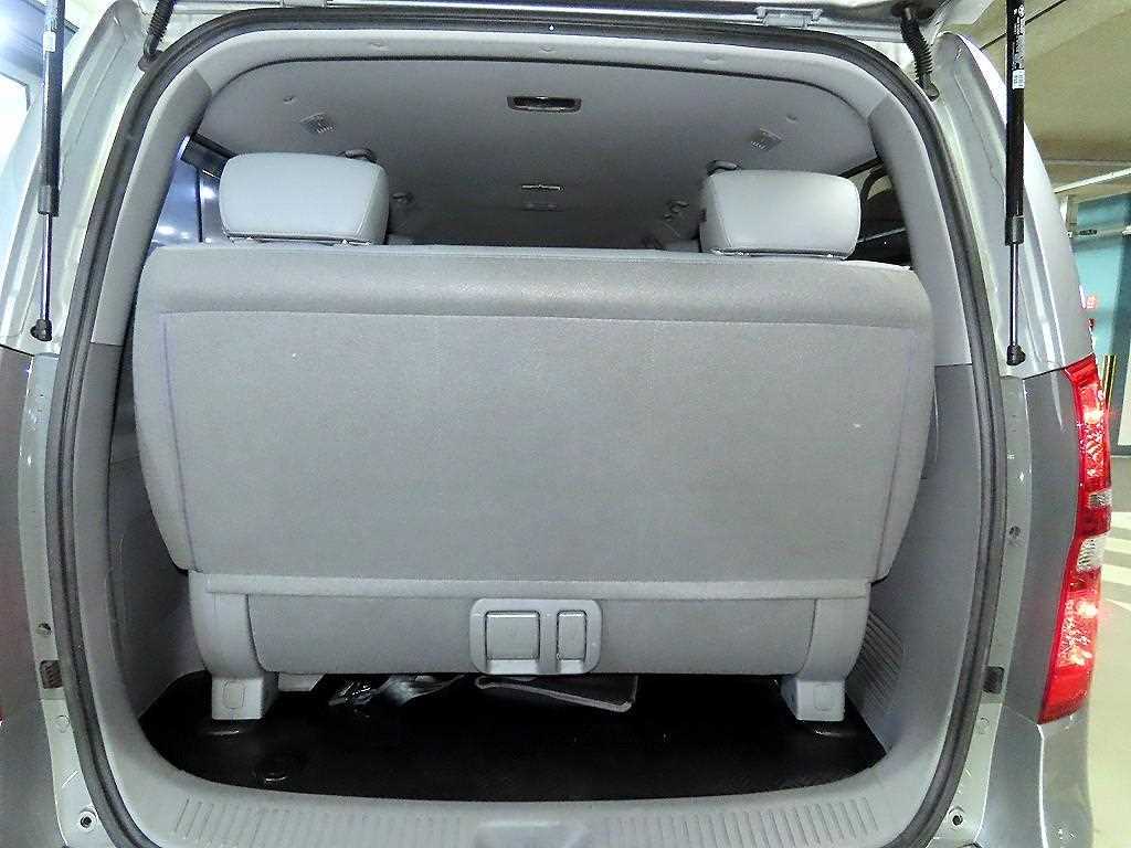 HYUNDAI Starex 2019 Gris - Importación desde Corea - HF Imports Iquique - Foto 17